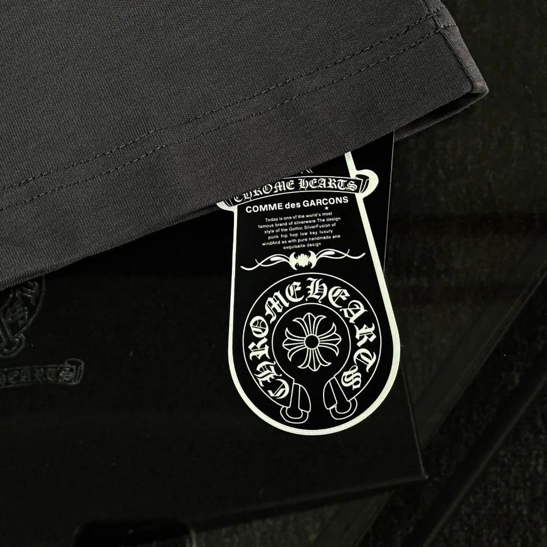 P180 Chrome Hearts 25 high version fabrics made of 300g high-density cotton, no deformation, no shrinkage, complete with three labels, same style for men and women, process: patch embroidery, color: white, black, gray SIZE: S-XL